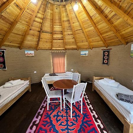מלון Bokonbayevo Bosogo Yurt Camp מראה חיצוני תמונה