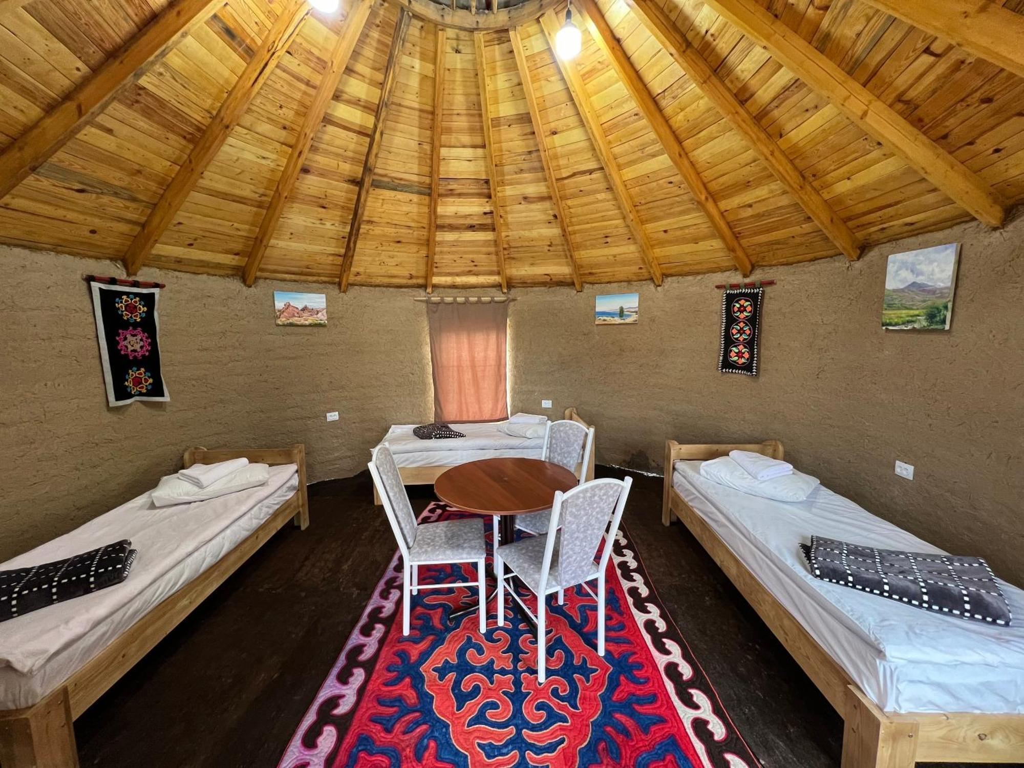 מלון Bokonbayevo Bosogo Yurt Camp מראה חיצוני תמונה