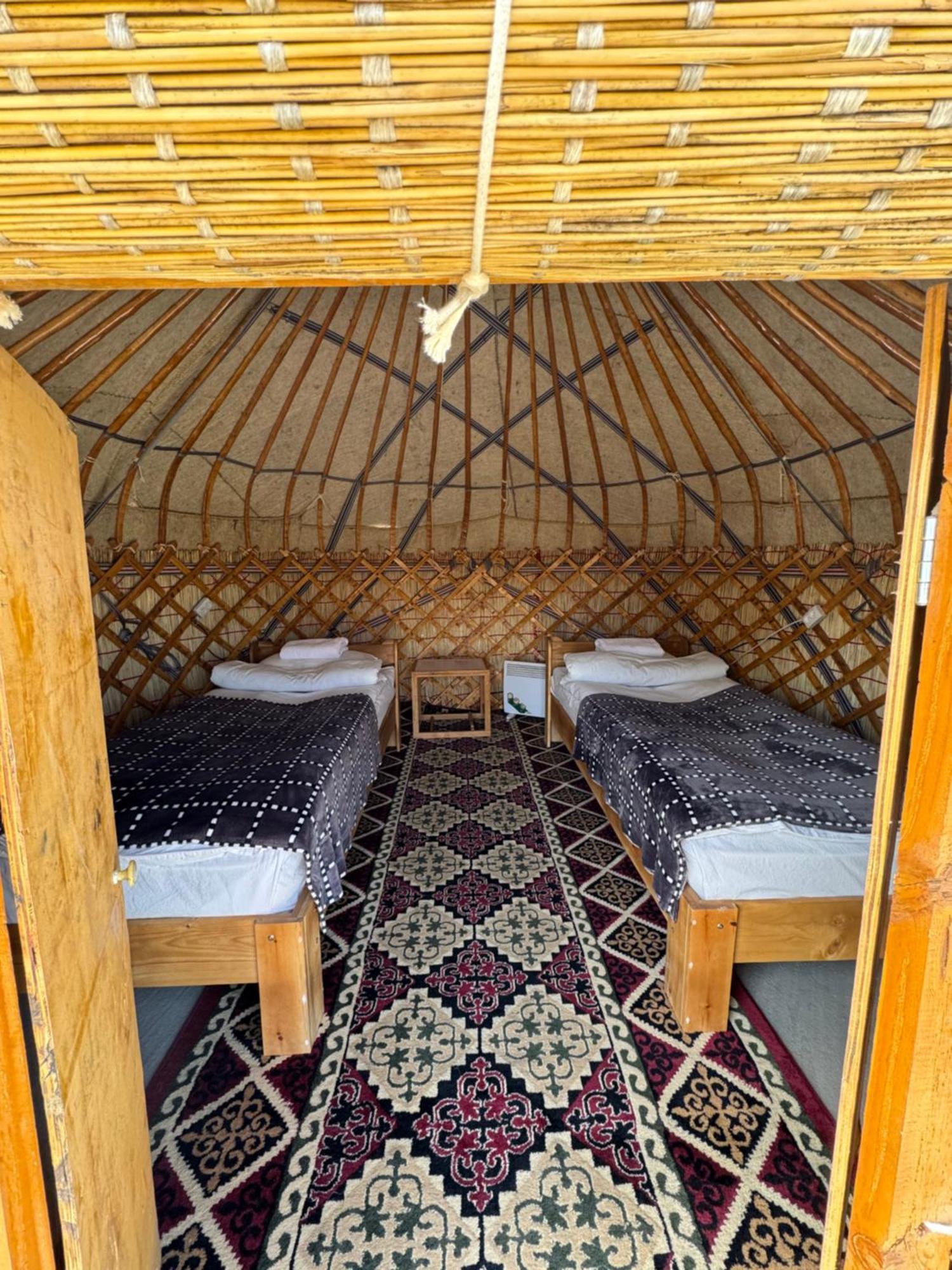מלון Bokonbayevo Bosogo Yurt Camp מראה חיצוני תמונה
